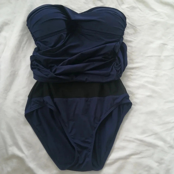 Tommy Bahama Pearl Twist Front Bandeau One Piece Swim Suit Shirred Stomach 8 - Picture 7 of 16